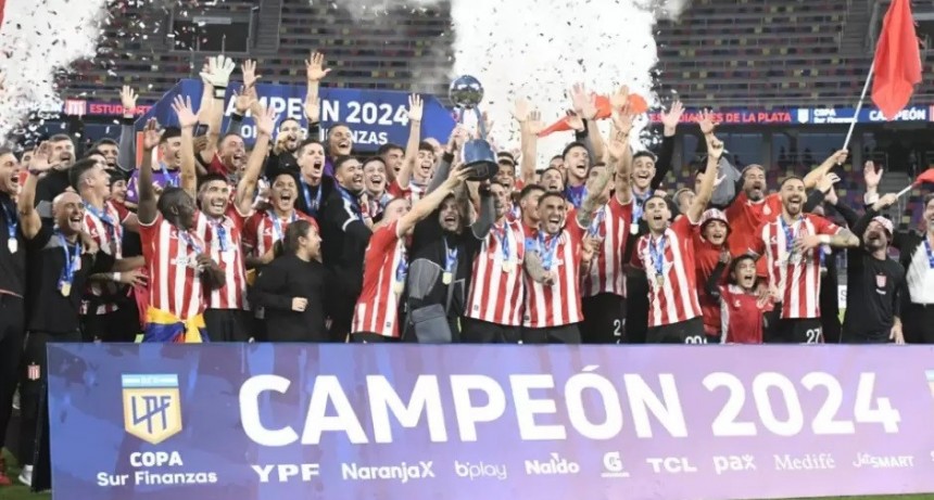 Estudiantes le ganó a Vélez por penales y se consagró campeón de la Copa de la Liga