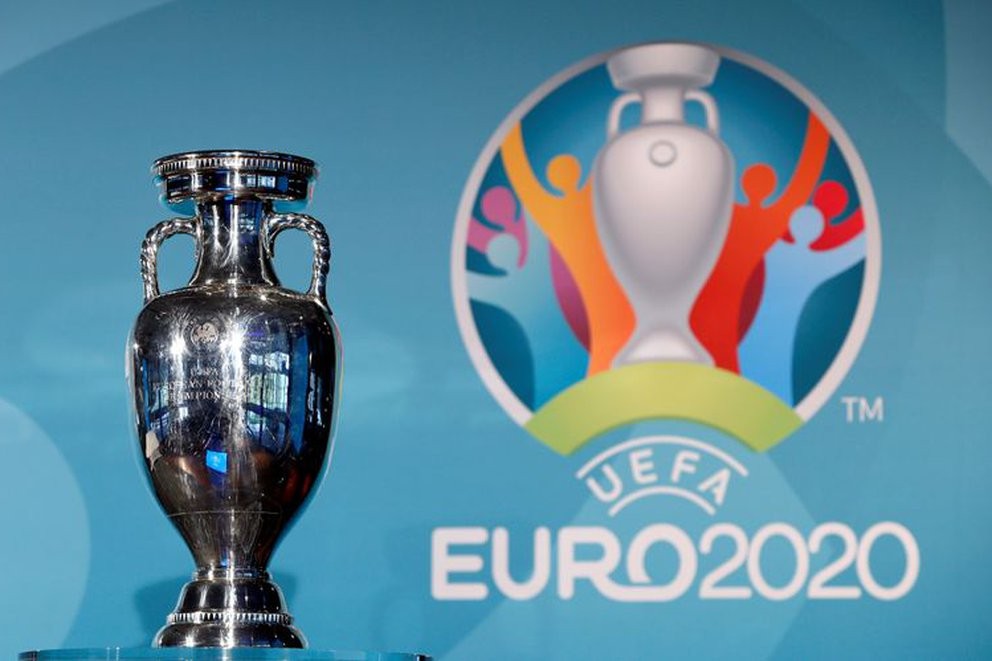 La UEFA confirmó que la Eurocopa se jugará con público y las sedes que no puedan recibir a la afición quedarán desafectadas