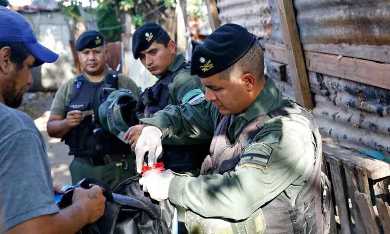 Arrancó el despliegue de gendarmes y fuerzas federales en Rosario