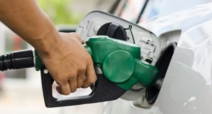 Sin techo: volvieron a aumentar los combustibles en todo el país