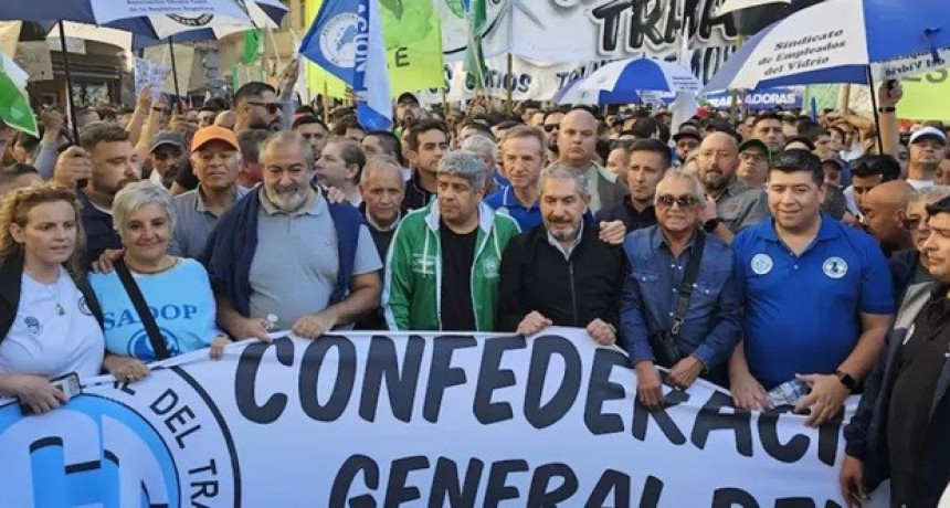 La CGT marcha por el Día del Trabajador con mensaje al Gobierno y homenaje al Papa