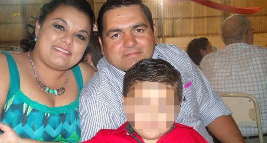 Él tenía 41 años, su esposa estaba vacunada con una dosis y murieron de COVID con tres horas de diferencia