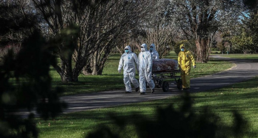 Pese a la baja de contagios, el país registró un nuevo pico de muertes: una a una, las provincias que encienden las alarmas del Gobierno