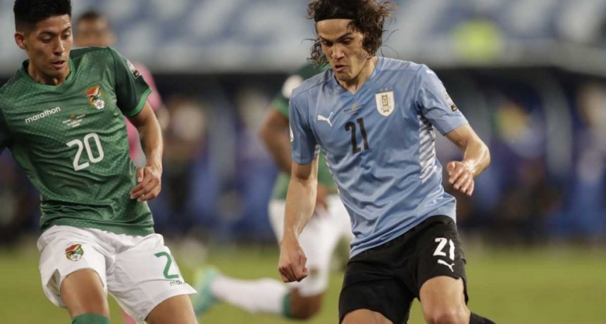 Uruguay le ganó a Bolivia y clasificó a cuartos de final