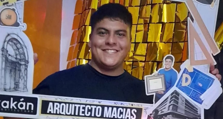 David Macias, orgulloso hijo de jornaleros belichos y uno de los primeros arquitectos de la UNCA