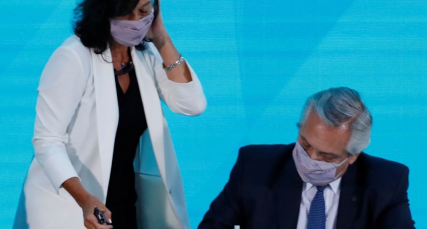 El Gobierno prepara un DNU para poder comprar vacunas de Pfizer: los detalles de la negociación