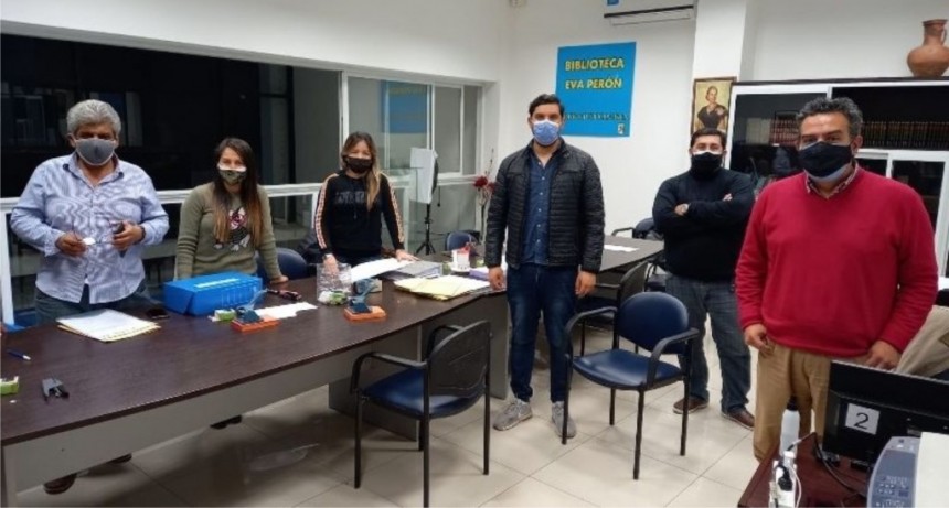 Cinco alianzas inscribieron precandidatos para participar en las PASO
