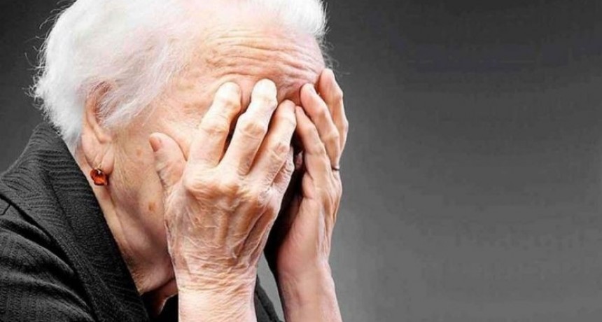 Joven atacó a golpes a su abuelo de 75 años y fue arrestado