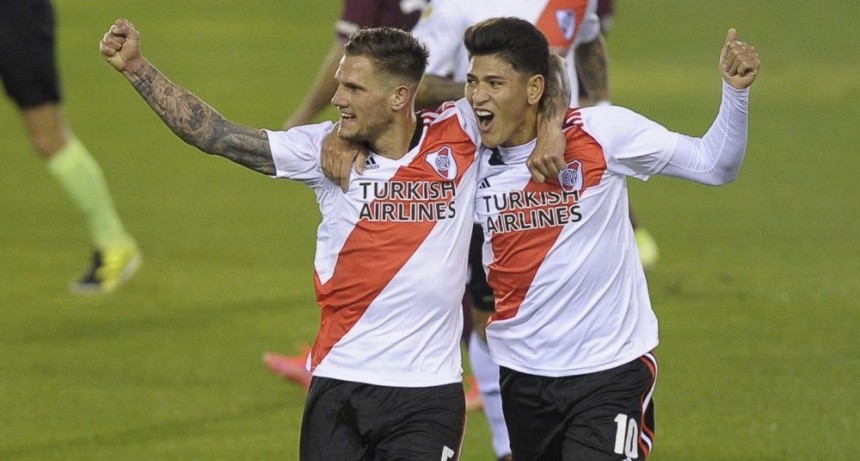 River goleó a Lanús en la Fortaleza y continúa con su racha arrasadora
