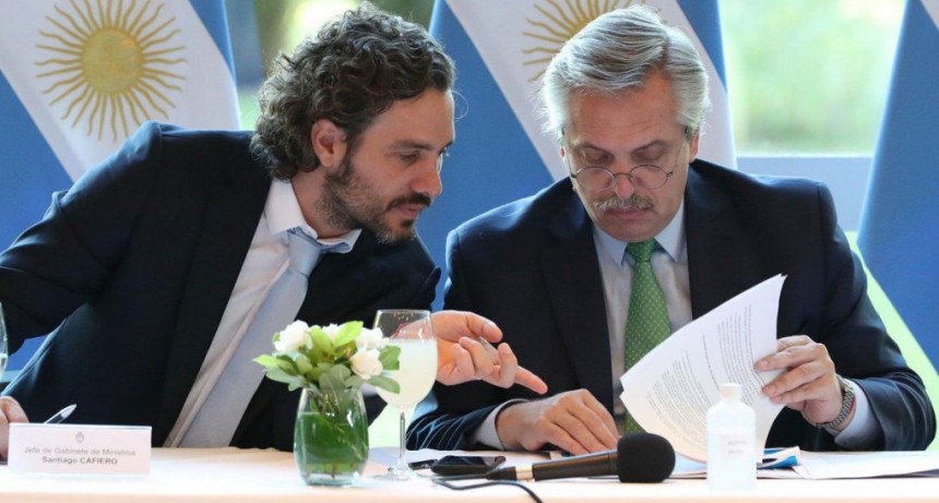 Alberto Fernández demora la definición del sucesor de Agustín Rossi e intentará preservar el equilibrio interno del Gabinete