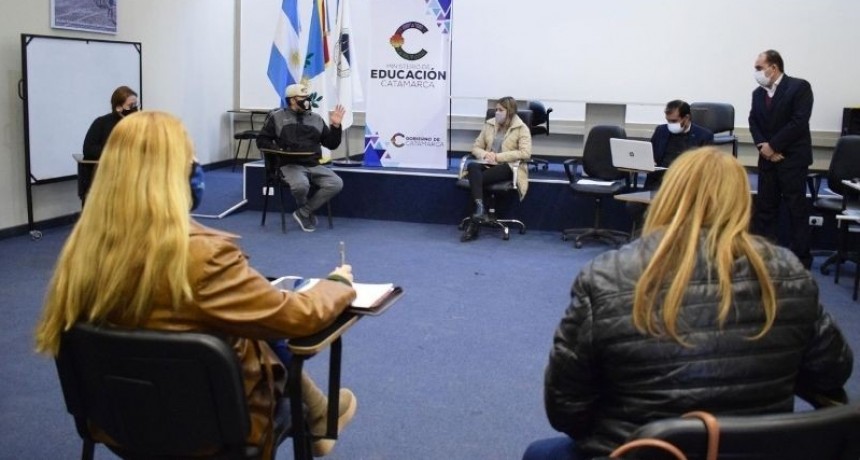 La intersindical docente exige paritarias y un aumento del 15%