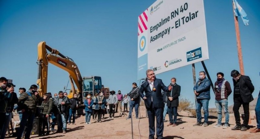 Con funcionarios nacionales, el Gobierno apuró las inauguraciones