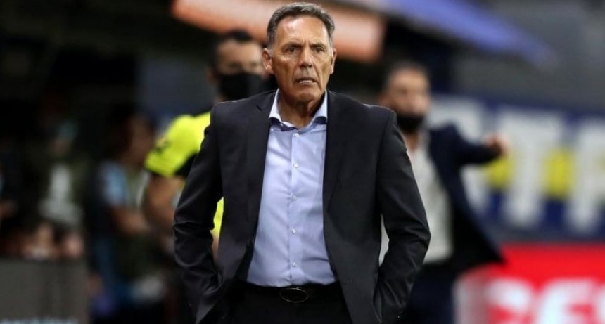 Boca: reunión clave del Consejo para definir si Russo sigue o se va