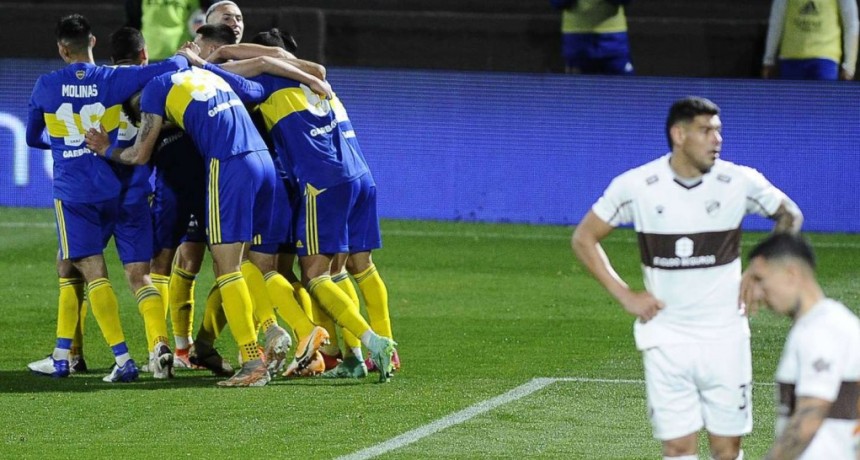 Un Boca renovado venció a Platense en una noche de golazos, encadenó su segundo triunfo y avanza con su recuperación