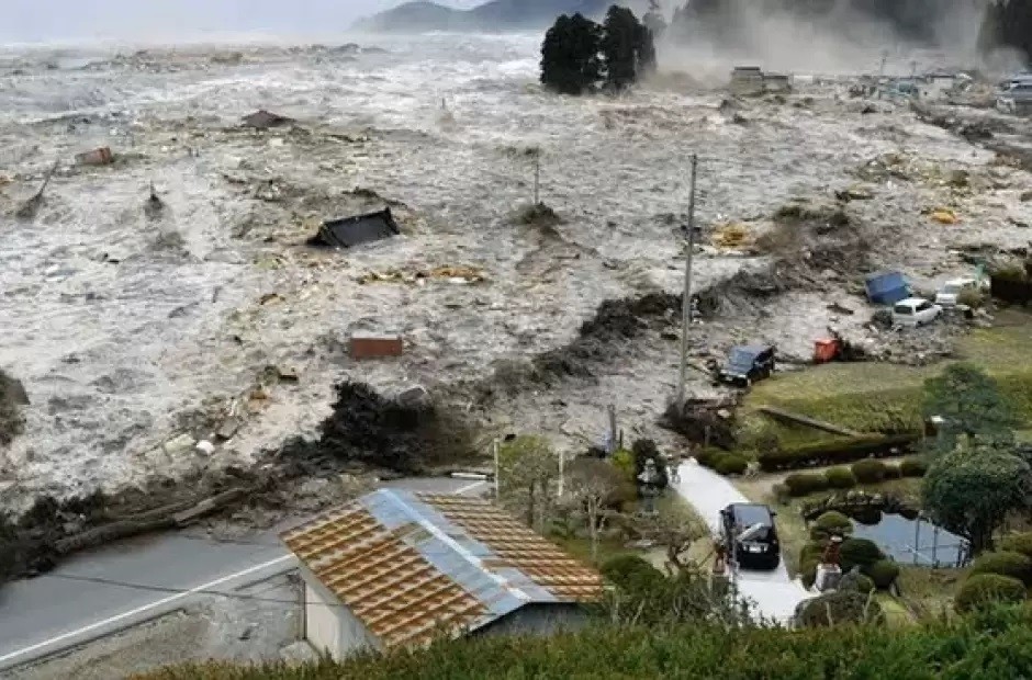 Alerta roja en Japón por tsunami tras un devastador terremoto de magnitud 7,1