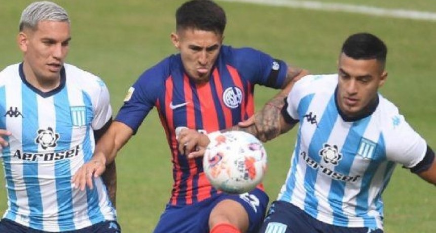 En el último suspiro, Racing rescató un empate ante San Lorenzo y no se baja de la pelea