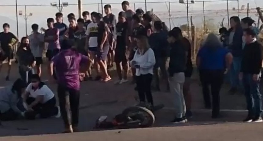 Intendenta de Fiambalá chocó con su camioneta a un motociclista