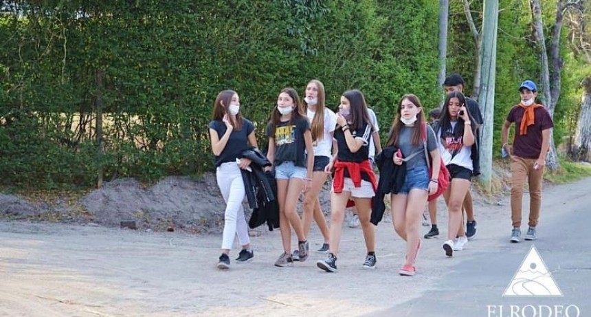 Destacan el comportamiento de los estudiantes en El Rodeo